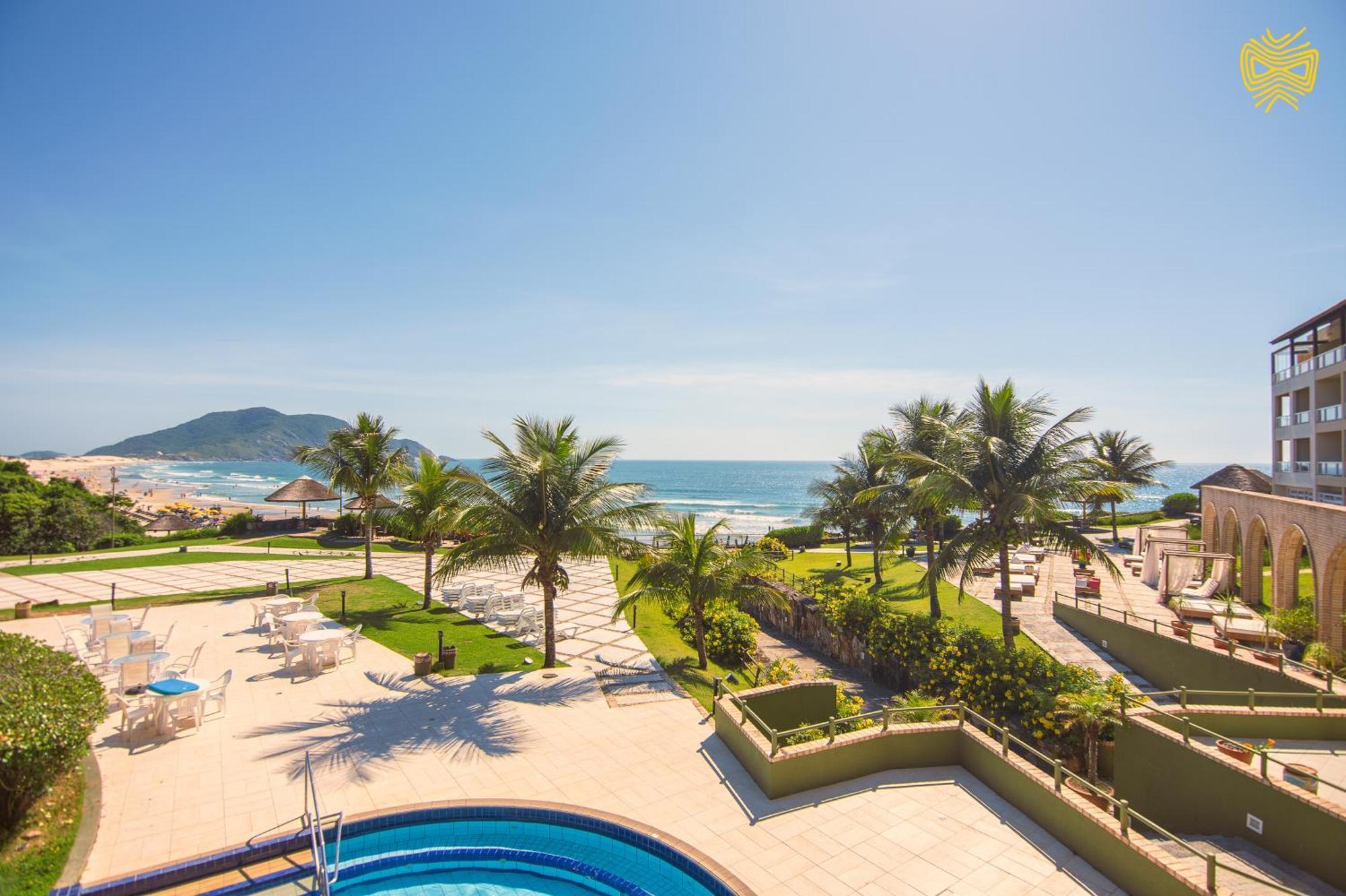 Costao Do Santinho Resort All Inclusive Florianópolis Eksteriør billede View of the beach from the hotel